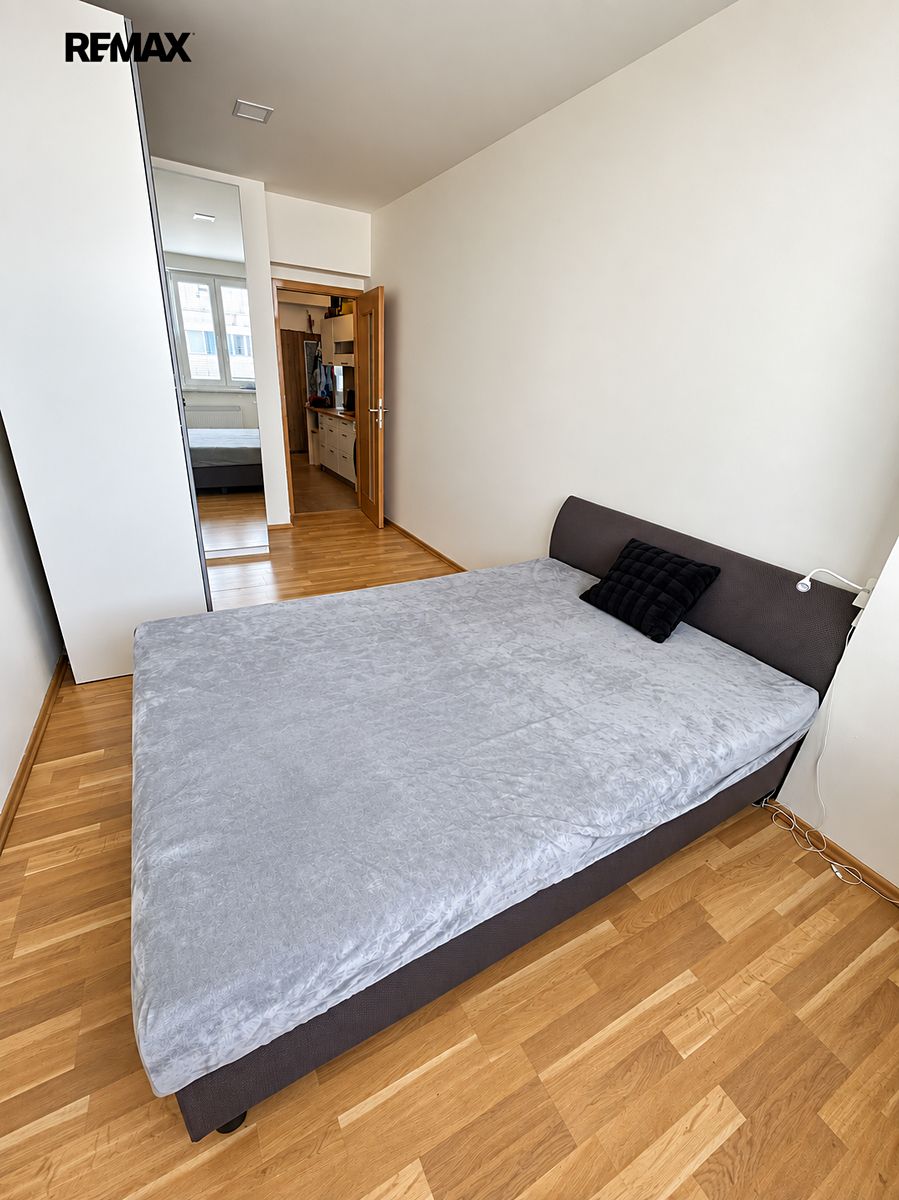 Pronájem bytu 2+1 41 m² – fotografie 2