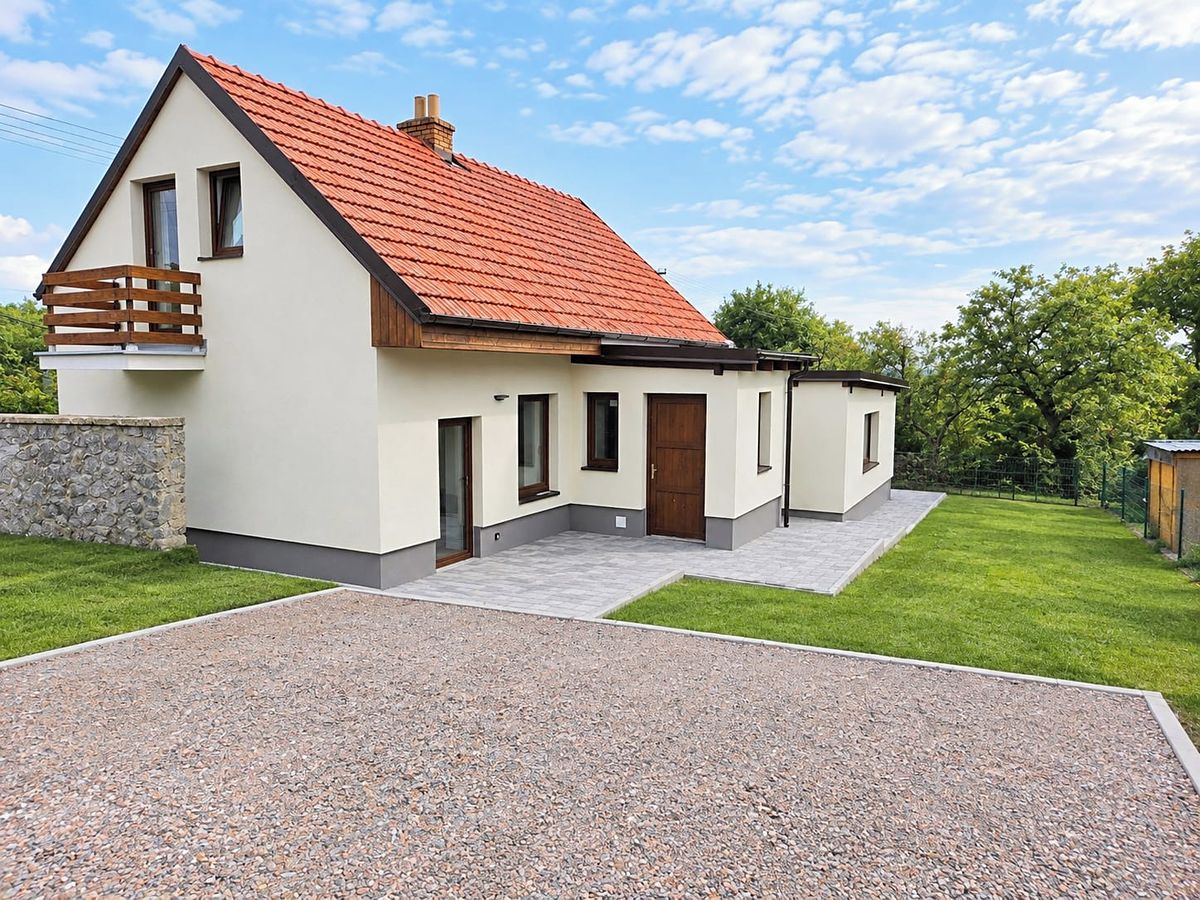 Pronájem rodinného domu 108 m², pozemek 320 m²