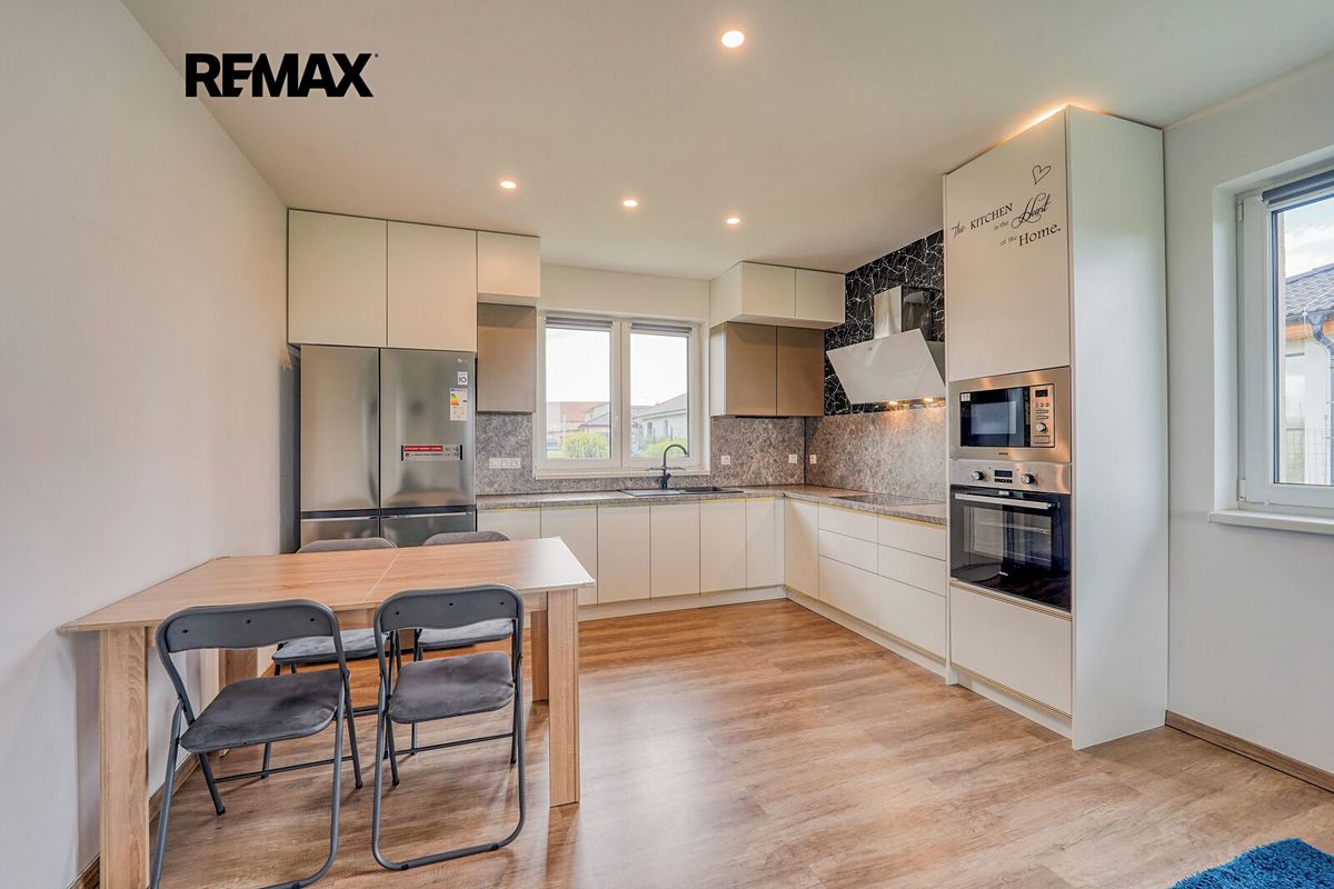 Prodej rodinného domu 87 m², pozemek 905 m² – fotografie 3