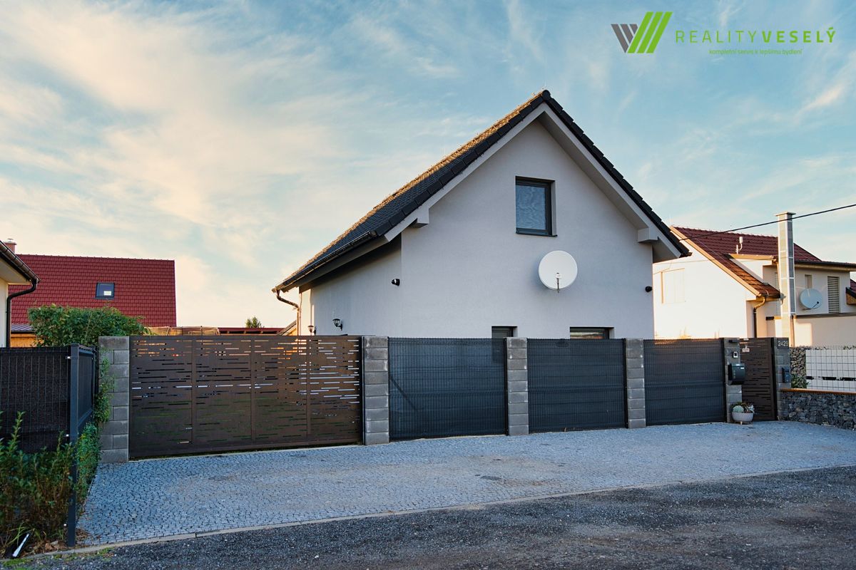 Prodej rodinného domu 73 m², pozemek 419 m² – fotografie 5