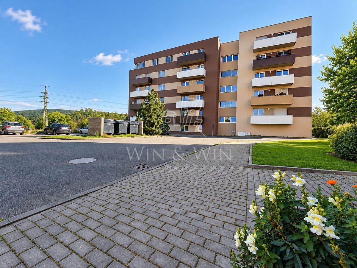 Prodej bytu 1+kk 33 m² – fotografie 2