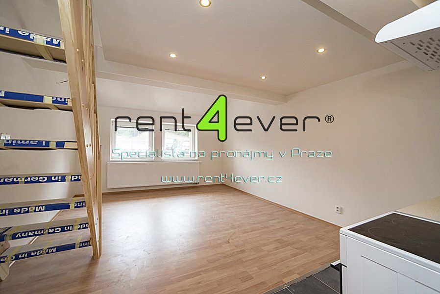 Pronájem bytu 2+kk 46 m² – fotografie 2
