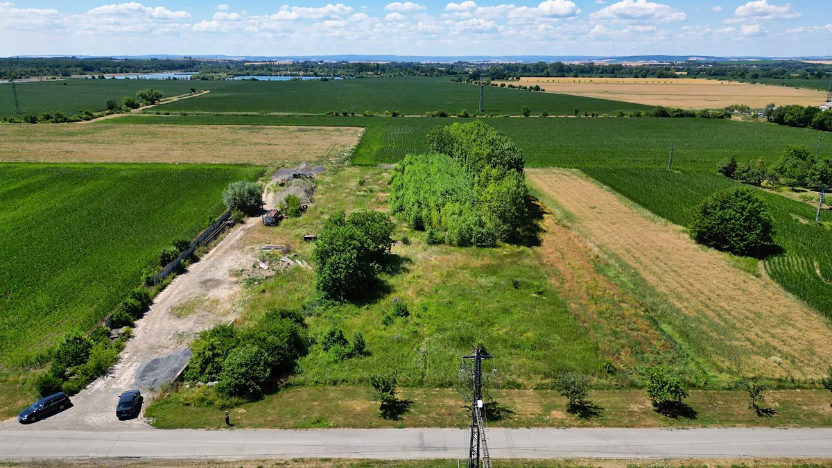 Prodej komerčního pozemku 5439 m²