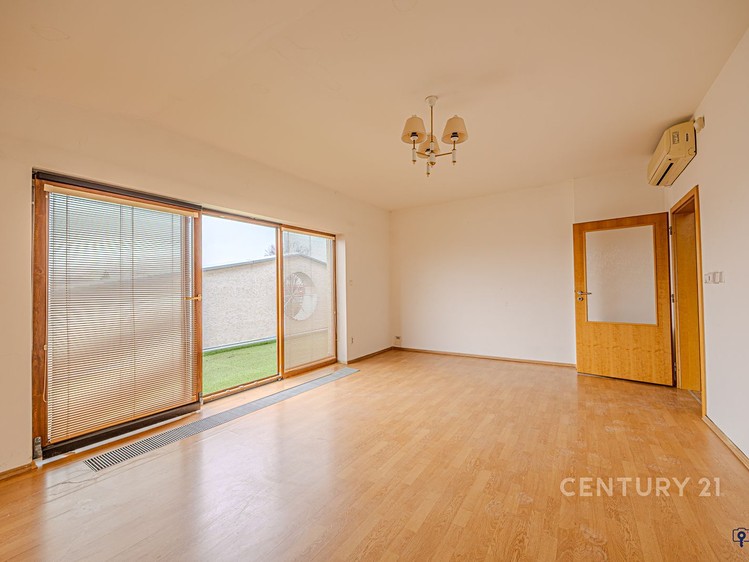 Prodej komerčního prostoru, 650 m² (18 z 25)