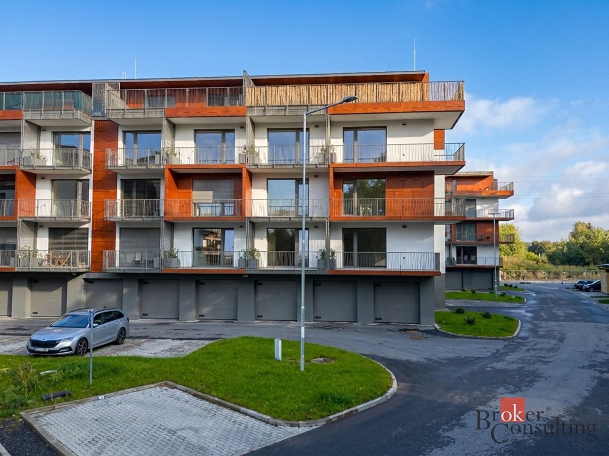 Pronájem bytu 3+kk 91 m²