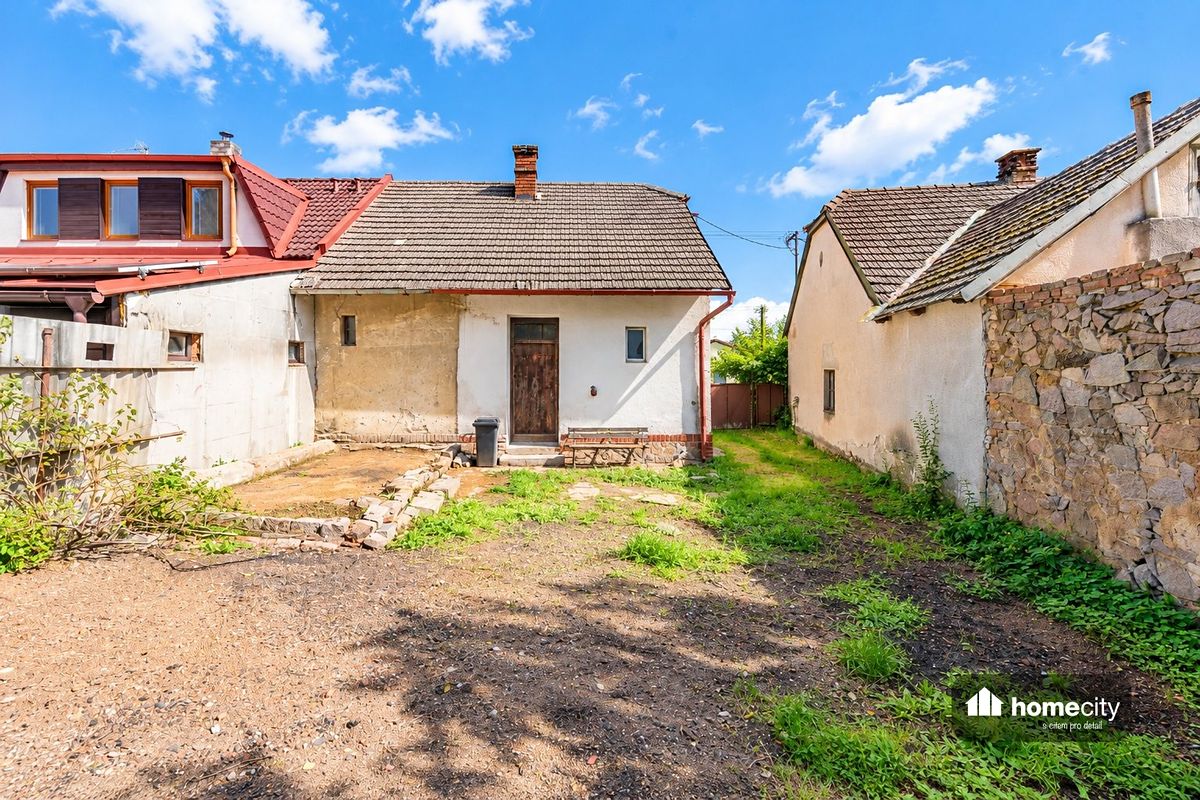 Prodej rodinného domu 50 m², pozemek 322 m² – fotografie 2