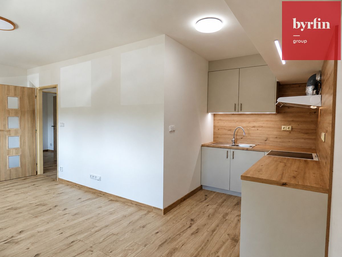 Pronájem bytu 2+kk 38 m²