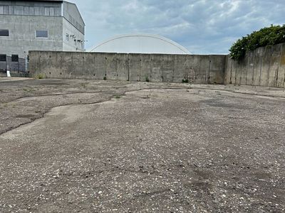 Pronájem komerčního pozemku 1100 m²