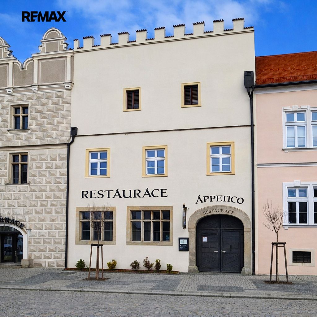 Prodej rodinného domu 560 m², pozemek 720 m²