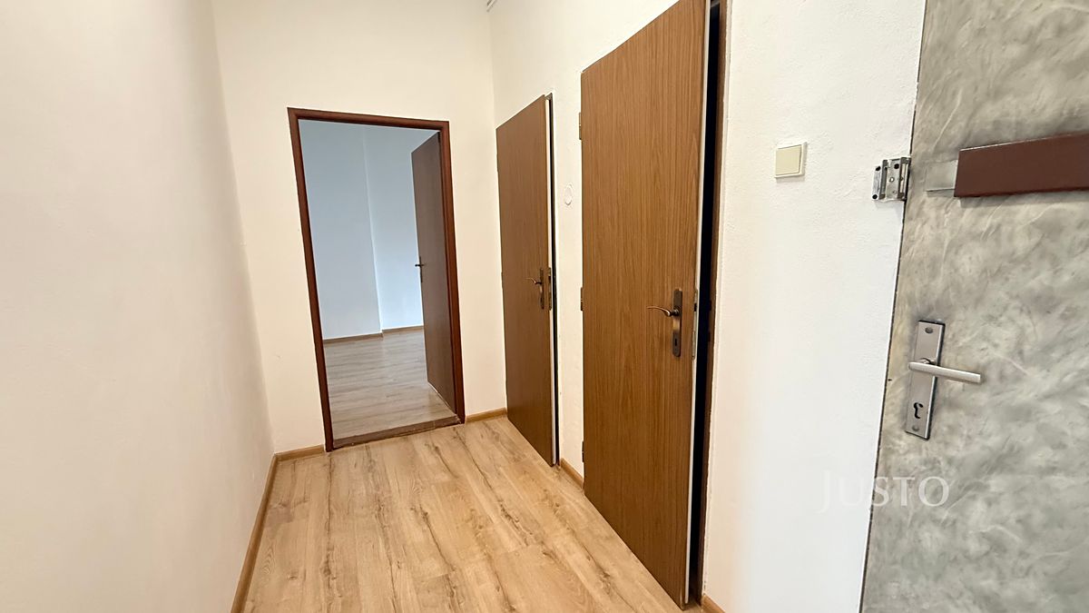 Pronájem bytu 2+1 80 m² – fotografie 5