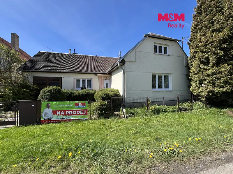Prodej rodinného domu 195 m², pozemek 311 m², Dzbel – náhled fotky 1