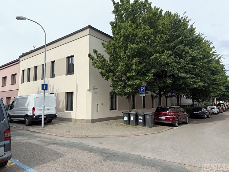 Wohnung 2+kk zum Kauf, 36 m² (1 von 10)