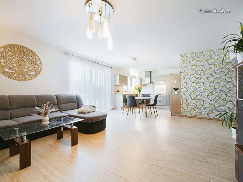 Prodej rodinného domu 149 m², pozemek 537 m², Pohořelice – náhled fotky 3