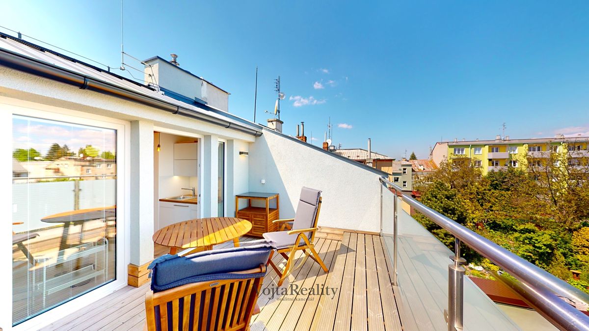 Pronájem bytu 1+kk 37 m² – fotografie 3