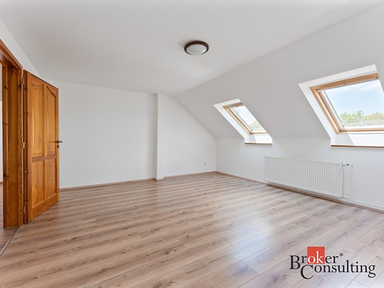 Pronájem bytu 3+kk, 110 m² (7 z 18)