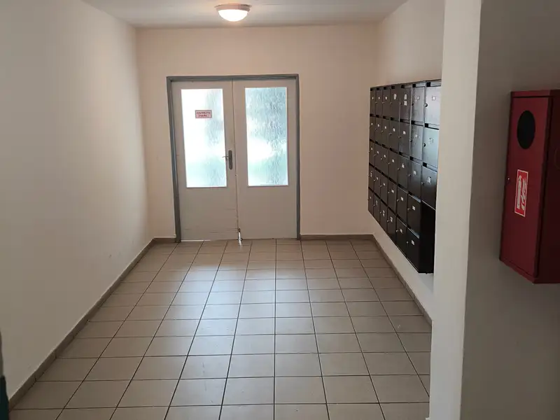Pronájem bytu 3+1 65 m², Praha – náhled fotky 2