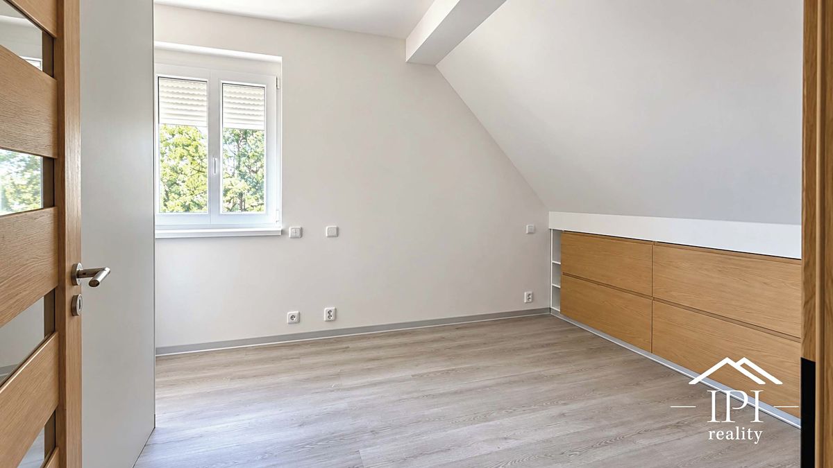Pronájem bytu 2+kk 36 m² – fotografie 5