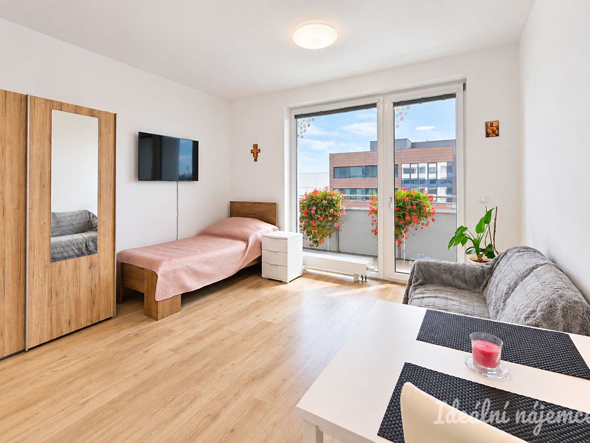 Prodej bytu 1+kk 34 m² – fotografie 2