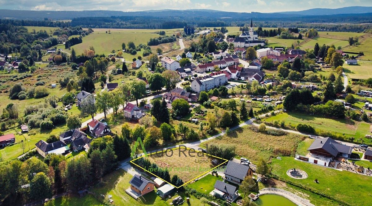 Prodej stavebního pozemku 1198 m² – fotografie 2