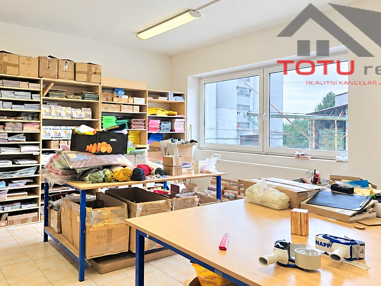 Gewerbefläche zum Kauf, 1.058 m² (17 von 30)