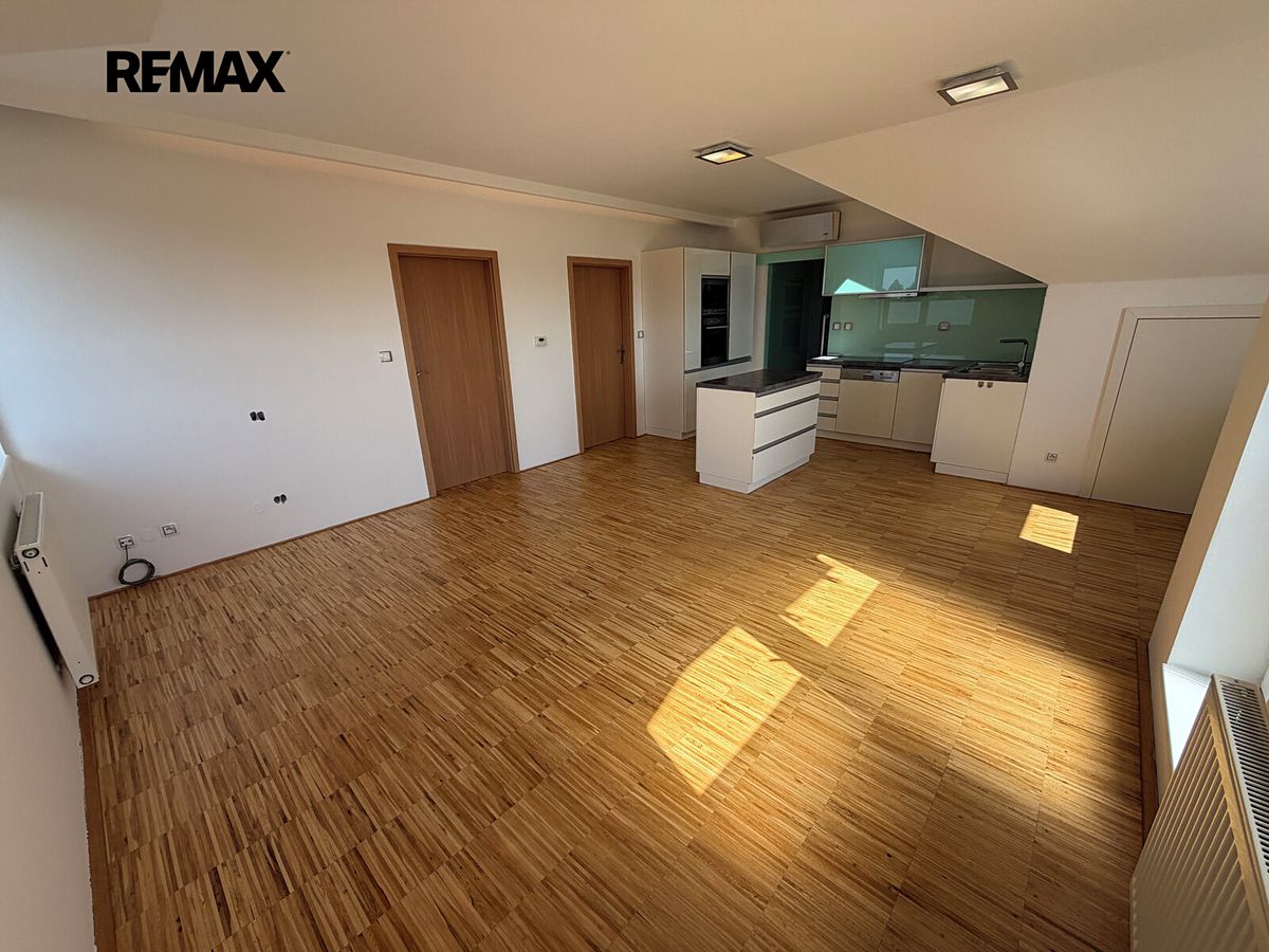 Prodej bytu 3+kk 74 m² – fotografie 3