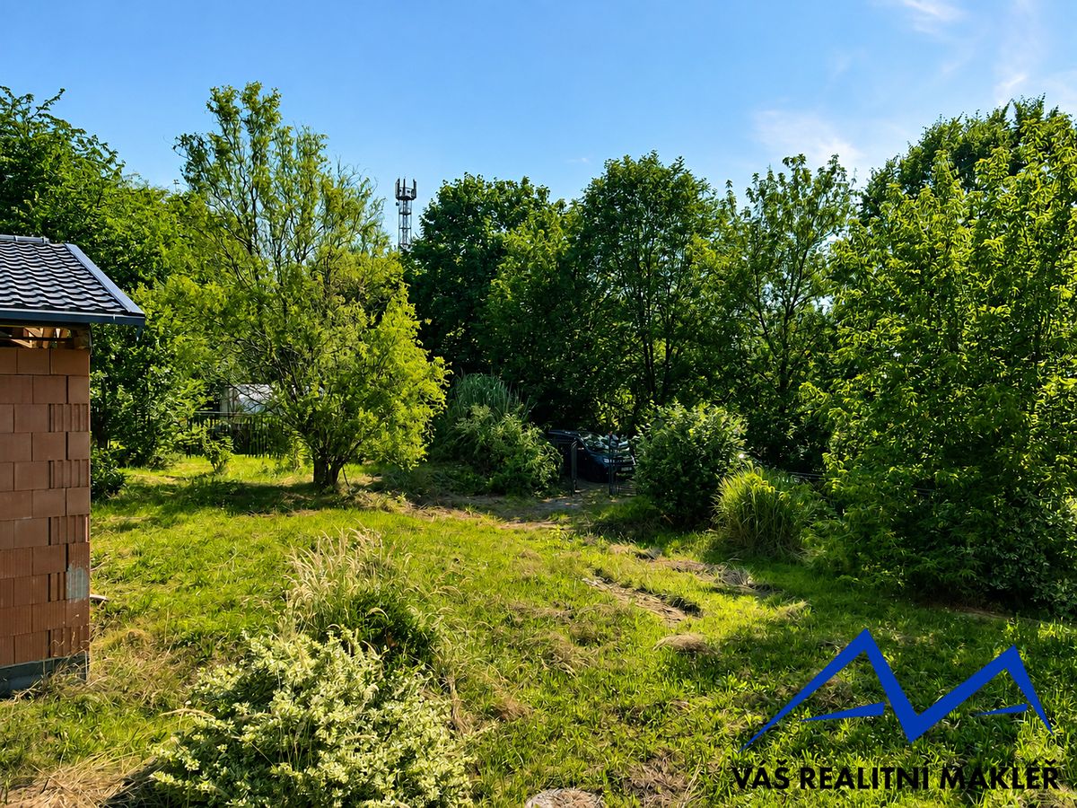 Prodej stavebního pozemku 862 m² – fotografie 3