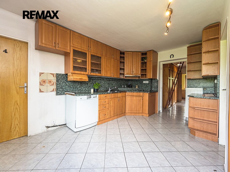 Prodej domu, 182 m² (8 z 25)