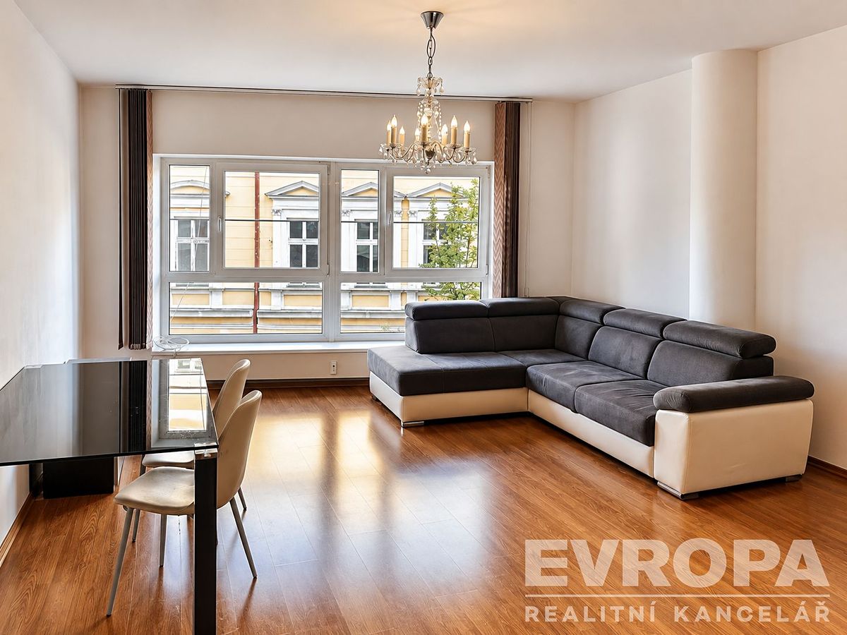 Pronájem bytu 3+kk 92 m² – fotografie 4