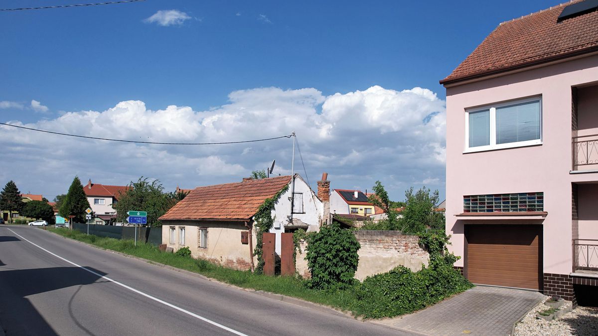Prodej stavebního pozemku 195 m² – fotografie 2