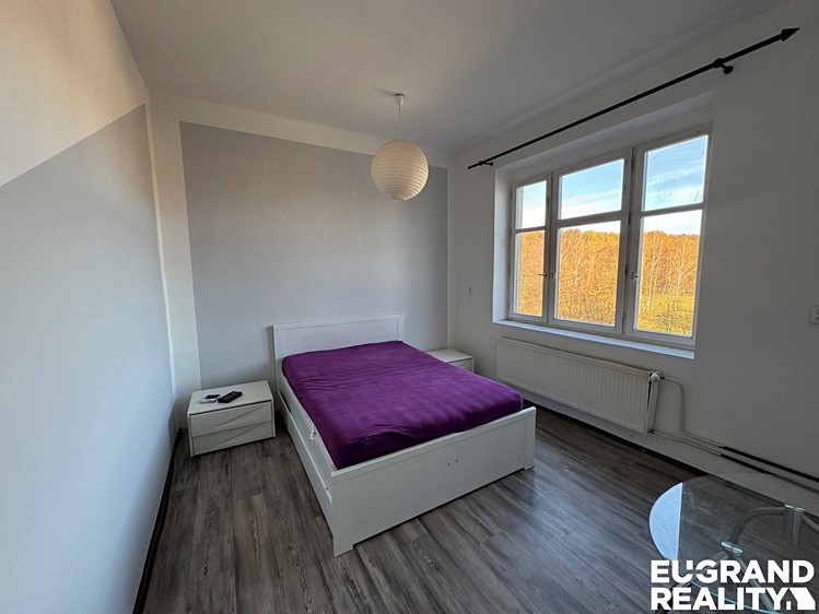 Prodej komerčního prostoru, 1 165 m² (13 z 30)