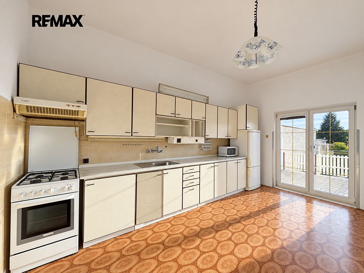 Prodej rodinného domu 183 m², pozemek 402 m² – fotografie 4