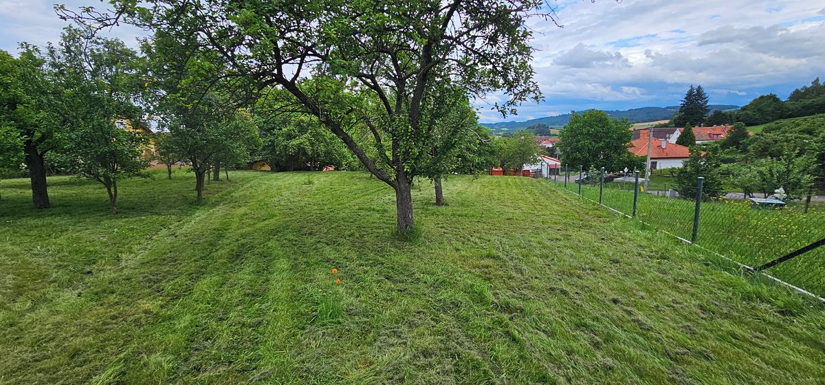 Prodej stavebního pozemku 1337 m² – fotografie 5