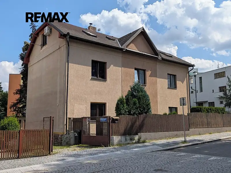 Prodej rodinného domu 239 m², pozemek 342 m², Humpolec – náhled fotky 1