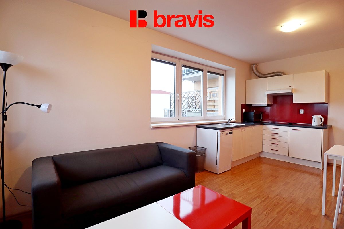 Pronájem bytu 2+kk 46 m² – fotografie 4