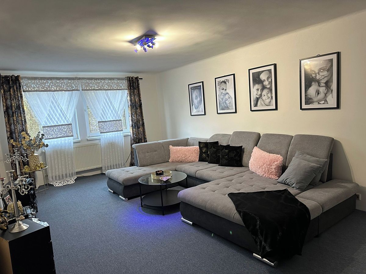 Pronájem rodinného domu 160 m², pozemek 300 m² – fotografie 3