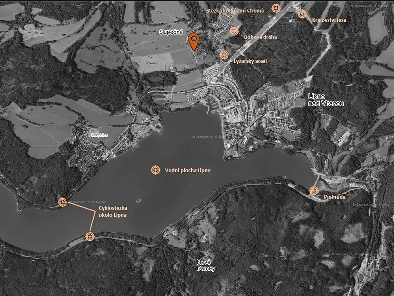 Prodej komerčního pozemku 1451 m², Lipno nad Vltavou – náhled fotky 3