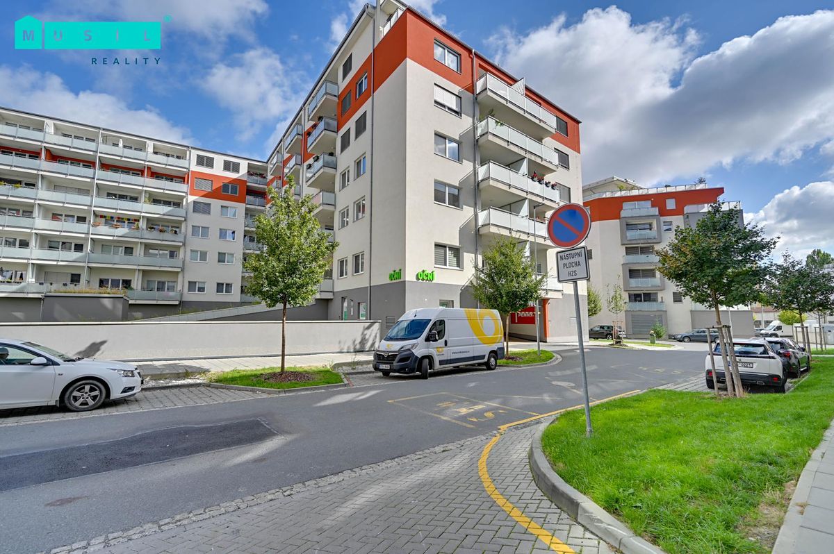 Pronájem bytu 3+kk 74 m² – fotografie 3