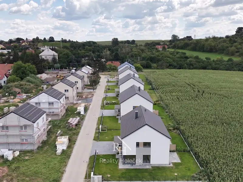Prodej stavebního pozemku 6413 m², Klučov – náhled fotky 3