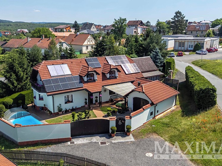 Будинок на продаж, 245 м² (1 з 30)