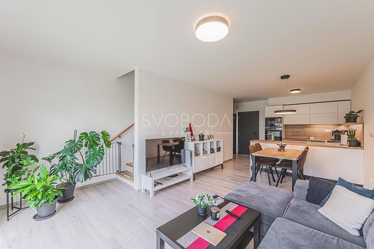 Pronájem rodinného domu 108 m², pozemek 110 m² – fotografie 5