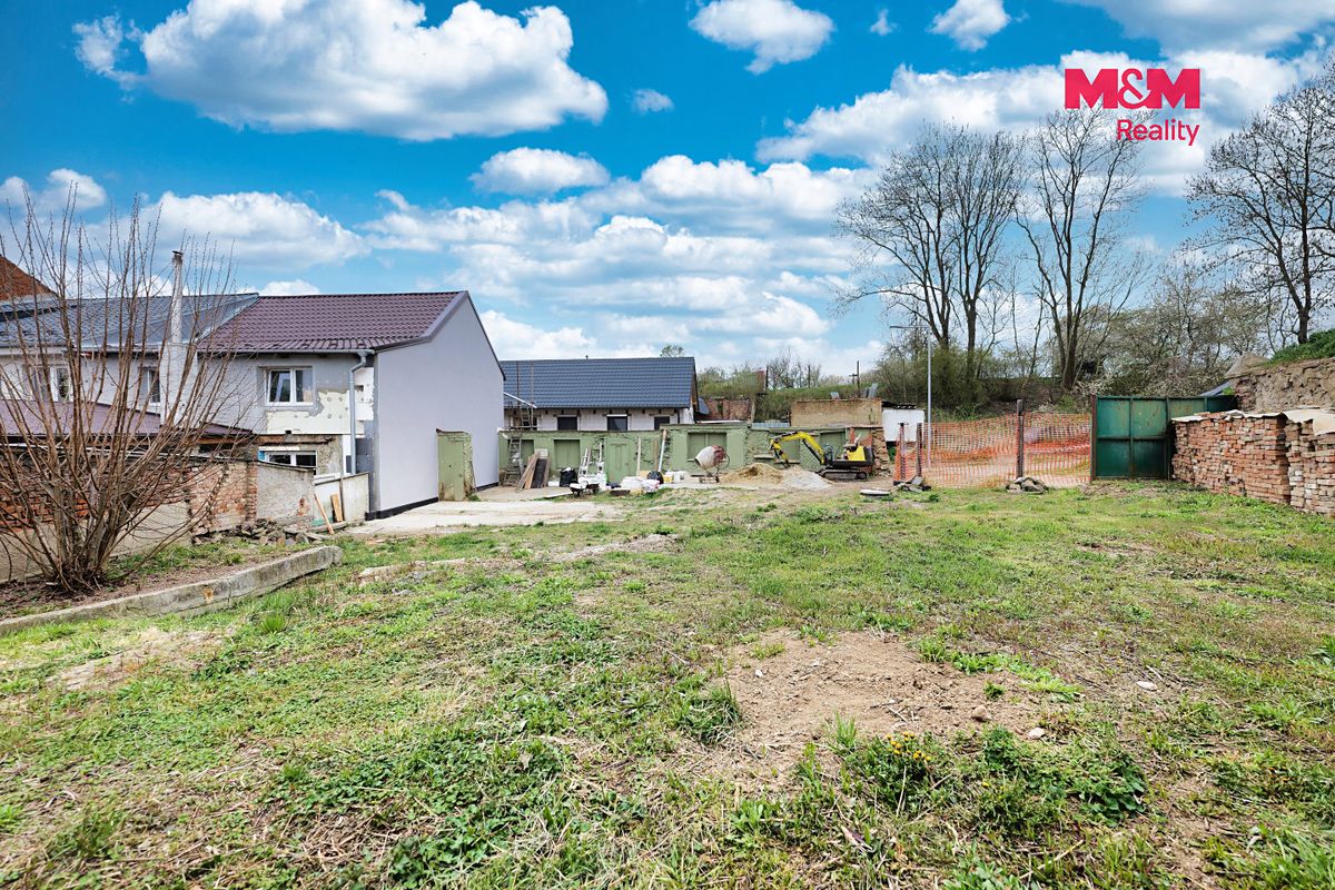 Prodej stavebního pozemku 800 m² – fotografie 3