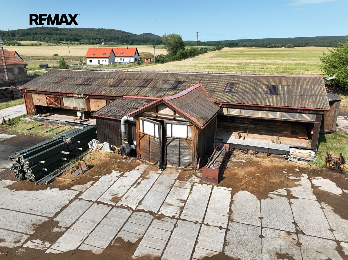 Pronájem komerčního pozemku 5000 m² – fotografie 3