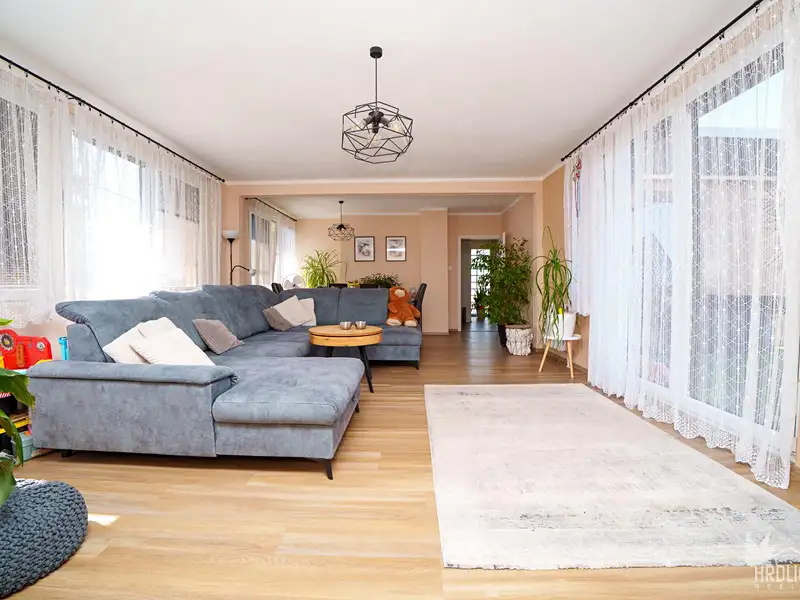 Prodej rodinného domu 148 m², pozemek 764 m², Koupě – náhled fotky 3