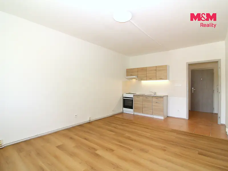 Pronájem bytu 1+kk 25 m², Varnsdorf – náhled fotky 2