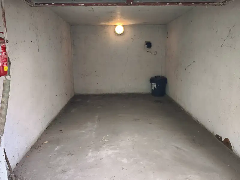 Pronájem garáže 18 m², Praha – náhled fotky 3