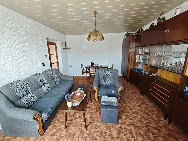 Prodej rodinného domu 213 m², pozemek 688 m², Chrast – náhled fotky 3