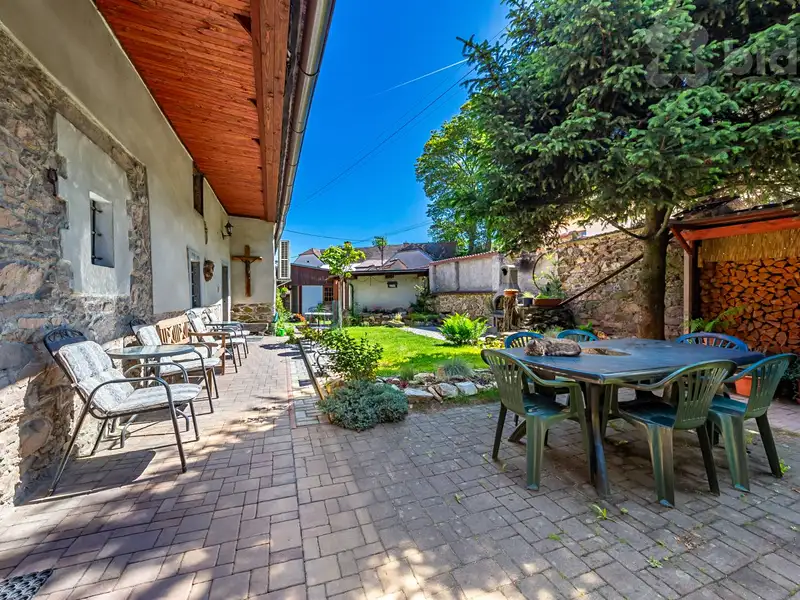 Prodej chalupy 388 m², pozemek 549 m², Paračov – náhled fotky 2