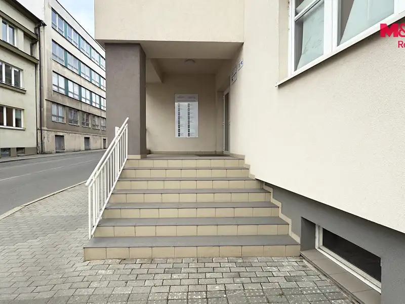 Pronájem kanceláře 20 m², Písek – náhled fotky 3