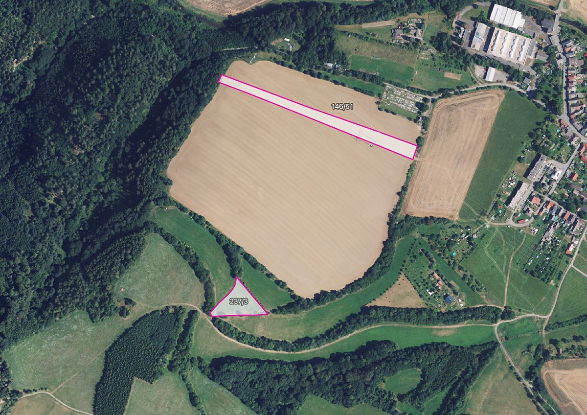 Prodej pole 9711 m²