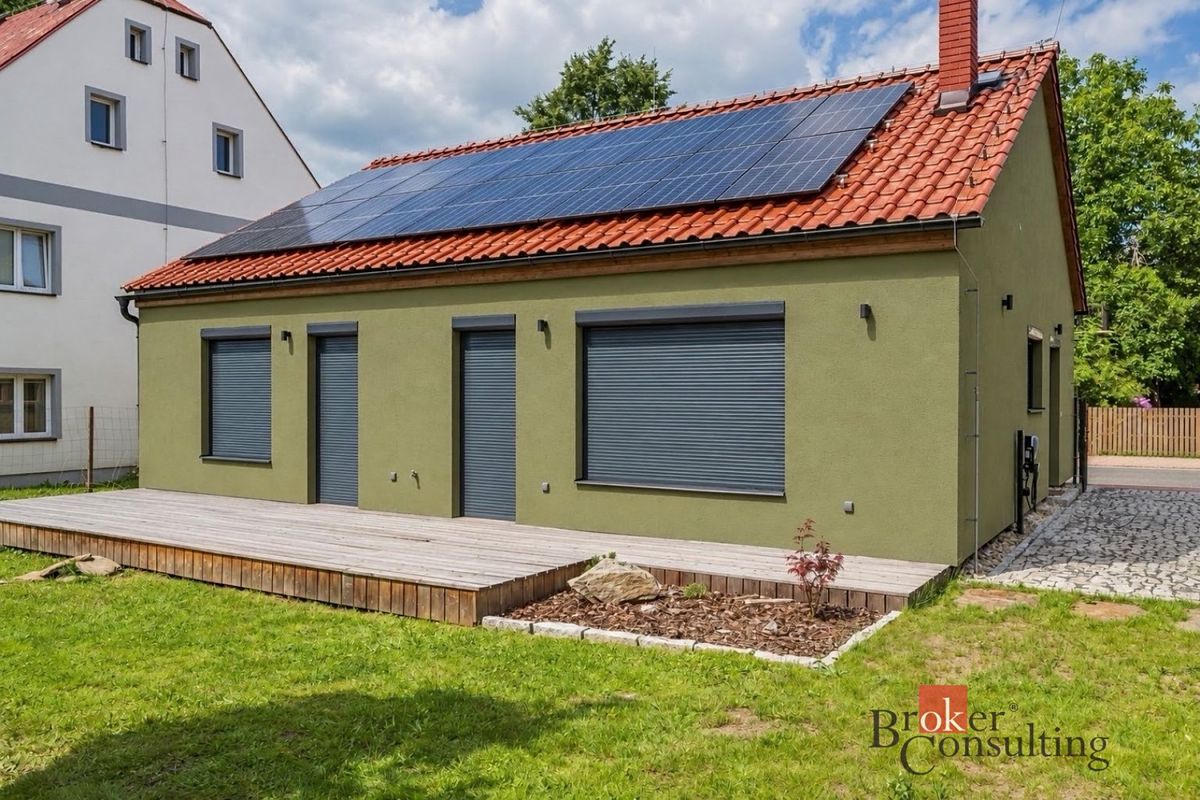 Prodej rodinného domu 95 m², pozemek 779 m² – fotografie 3